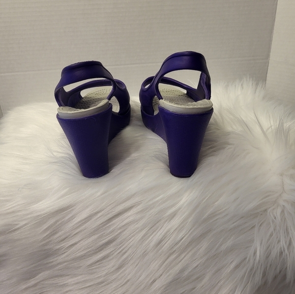 CROCS Purple Open-Toe Sandals, Size 7 - Picture 5 of 7